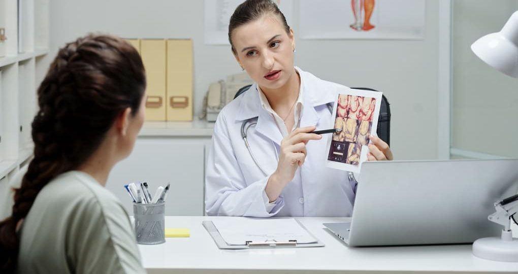 ¿Qué exámenes incluye una consulta prenatal? Información para futuras madres en  Bolivia