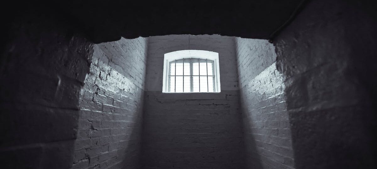 La Cruda Realidad: Excarcelados Venezolanos Narran sus Días en Prisión